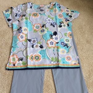 Scrub Set top and pants- Gray